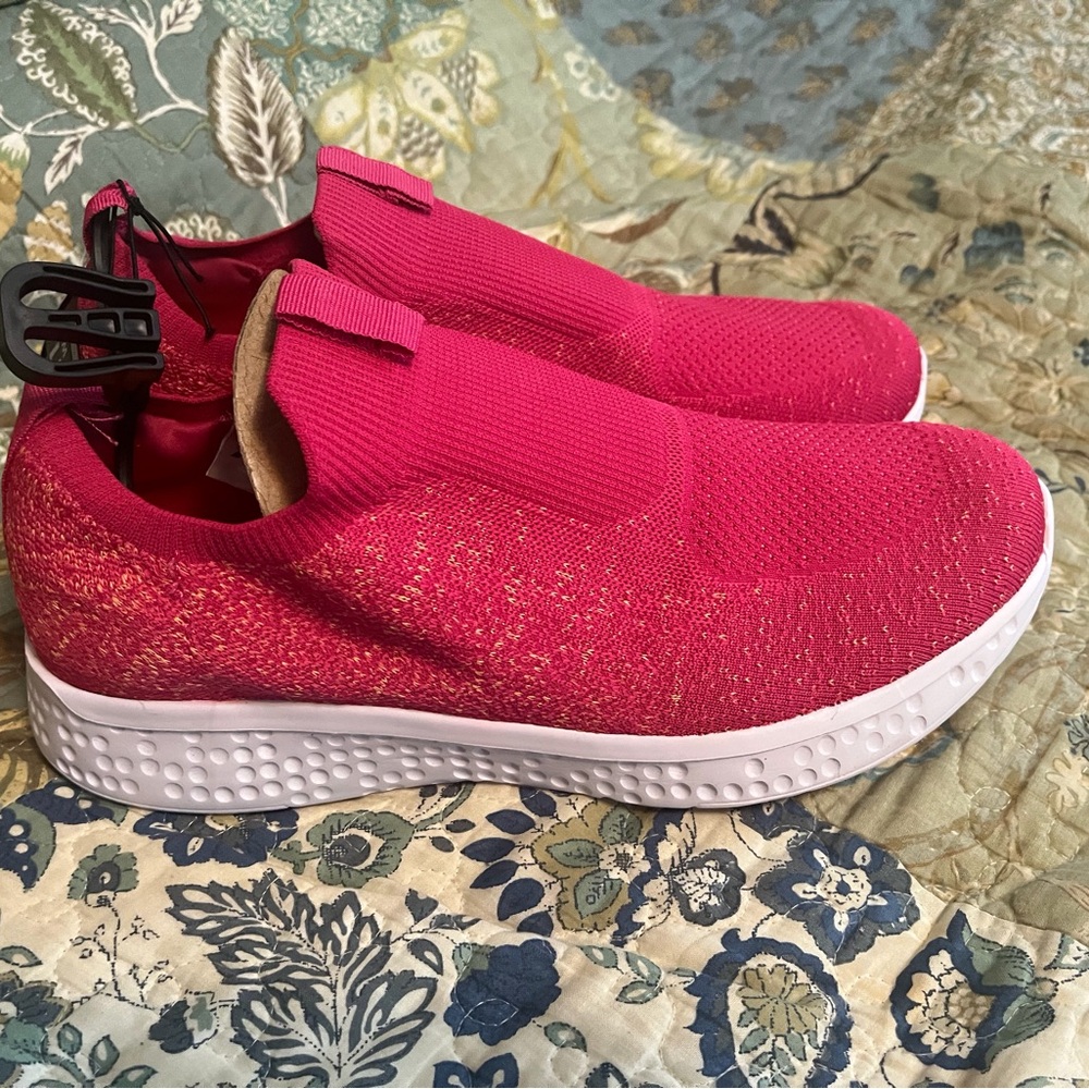 Avia Women's Slip-On Knit Sneakers in Hot Pink with White Sole